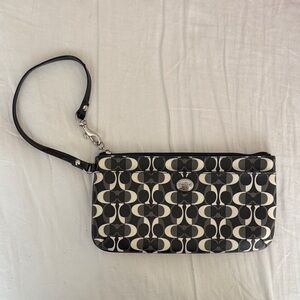 COACH Peyton Black/White/Grey Wristlet